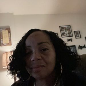 Meet your Posher, Yolanda